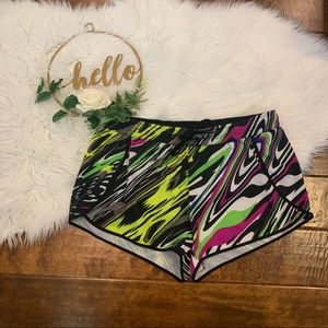 Fabletics Women’s Carrie Shorts Size Large Multicolor Carnival Print